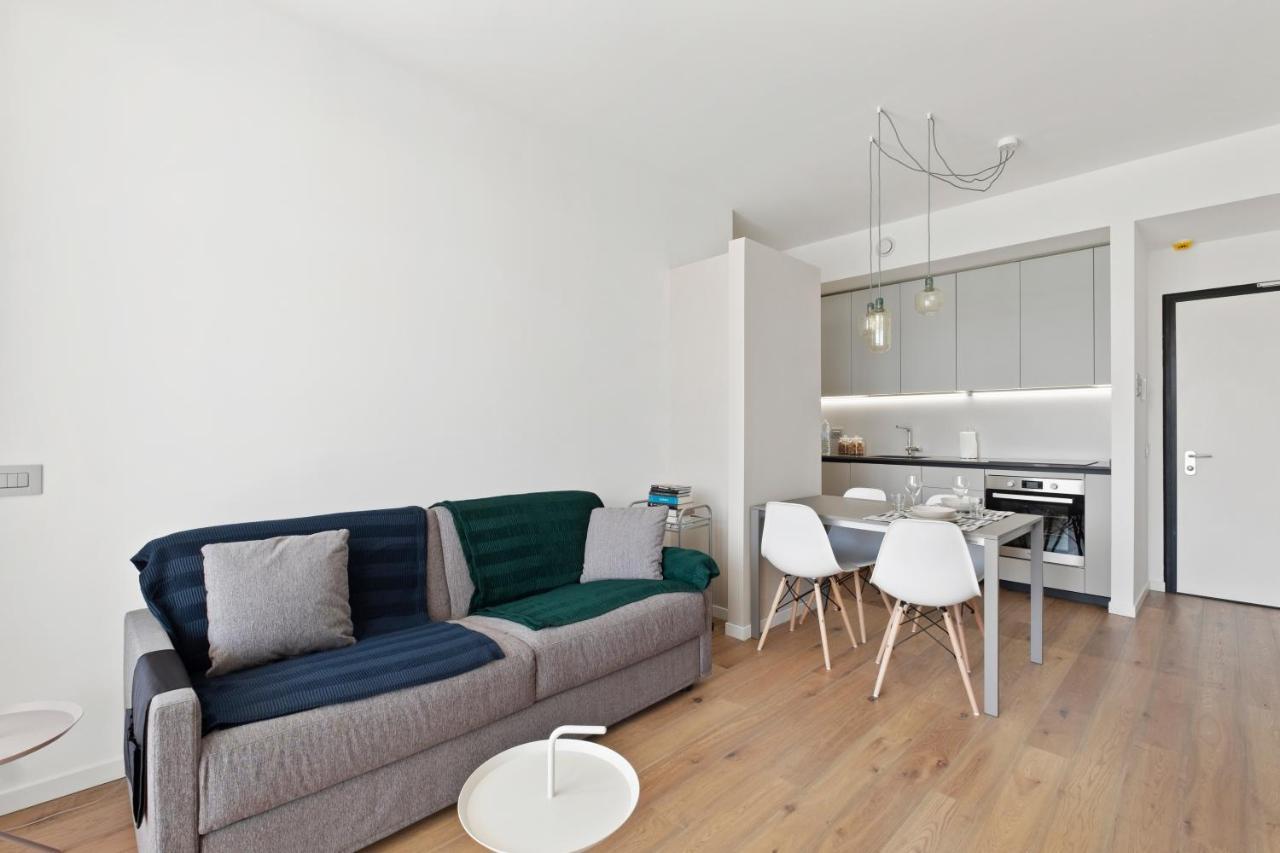 Altido Spacious Apt For 4 With Balcony In Porta Romana Milan Exterior photo