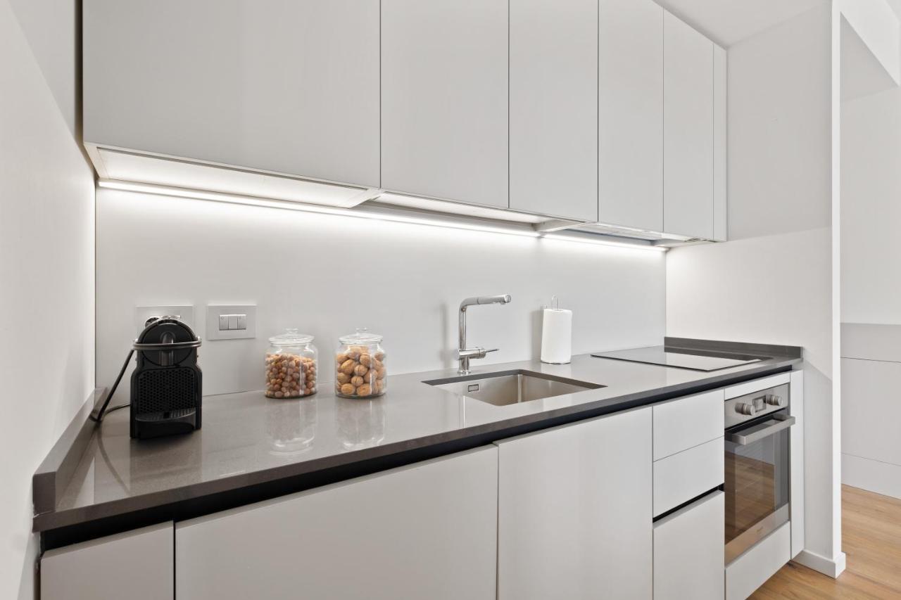 Altido Spacious Apt For 4 With Balcony In Porta Romana Milan Exterior photo